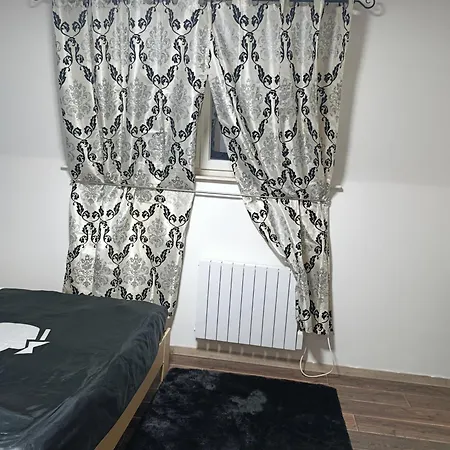 2 Pieces Apartman